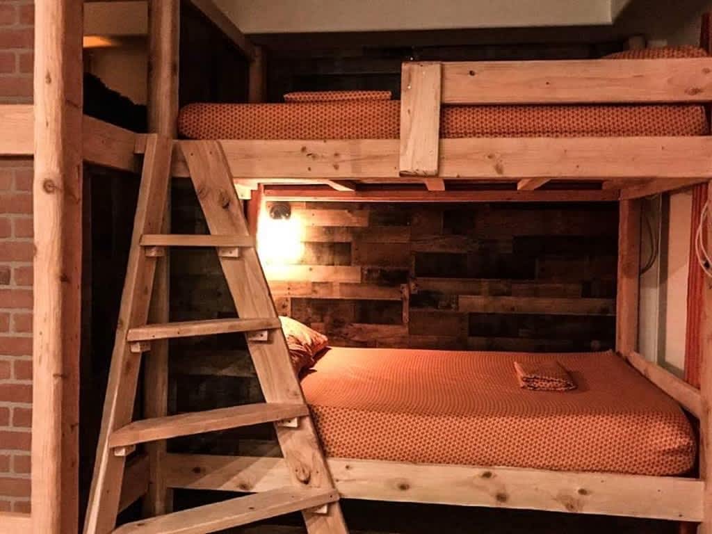 8302 Etiwanda Avenue