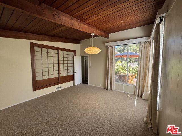 2731 North Beverly Glen Boulevard