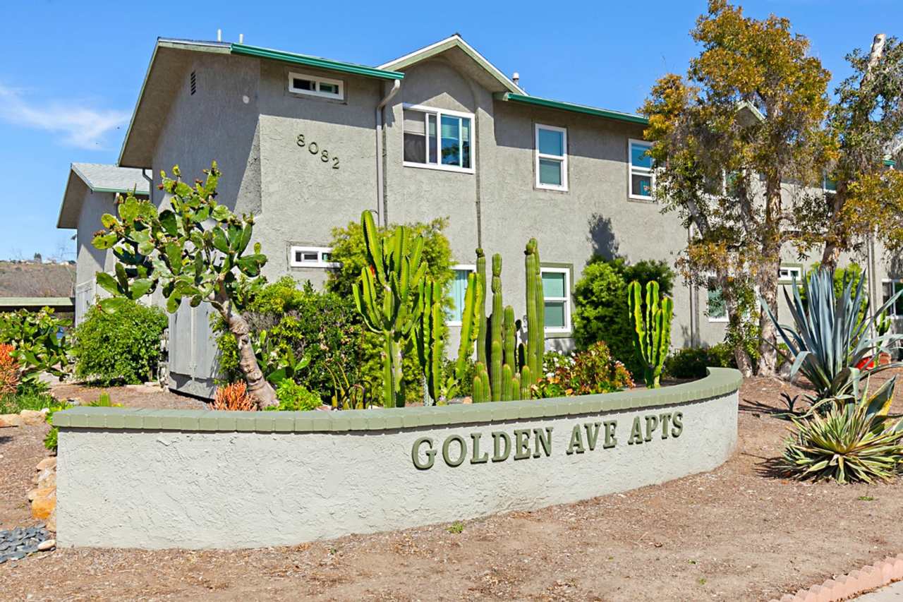 Ground floor 1 bedroom in quiet neighborhood with parking, AC - close to San Diego