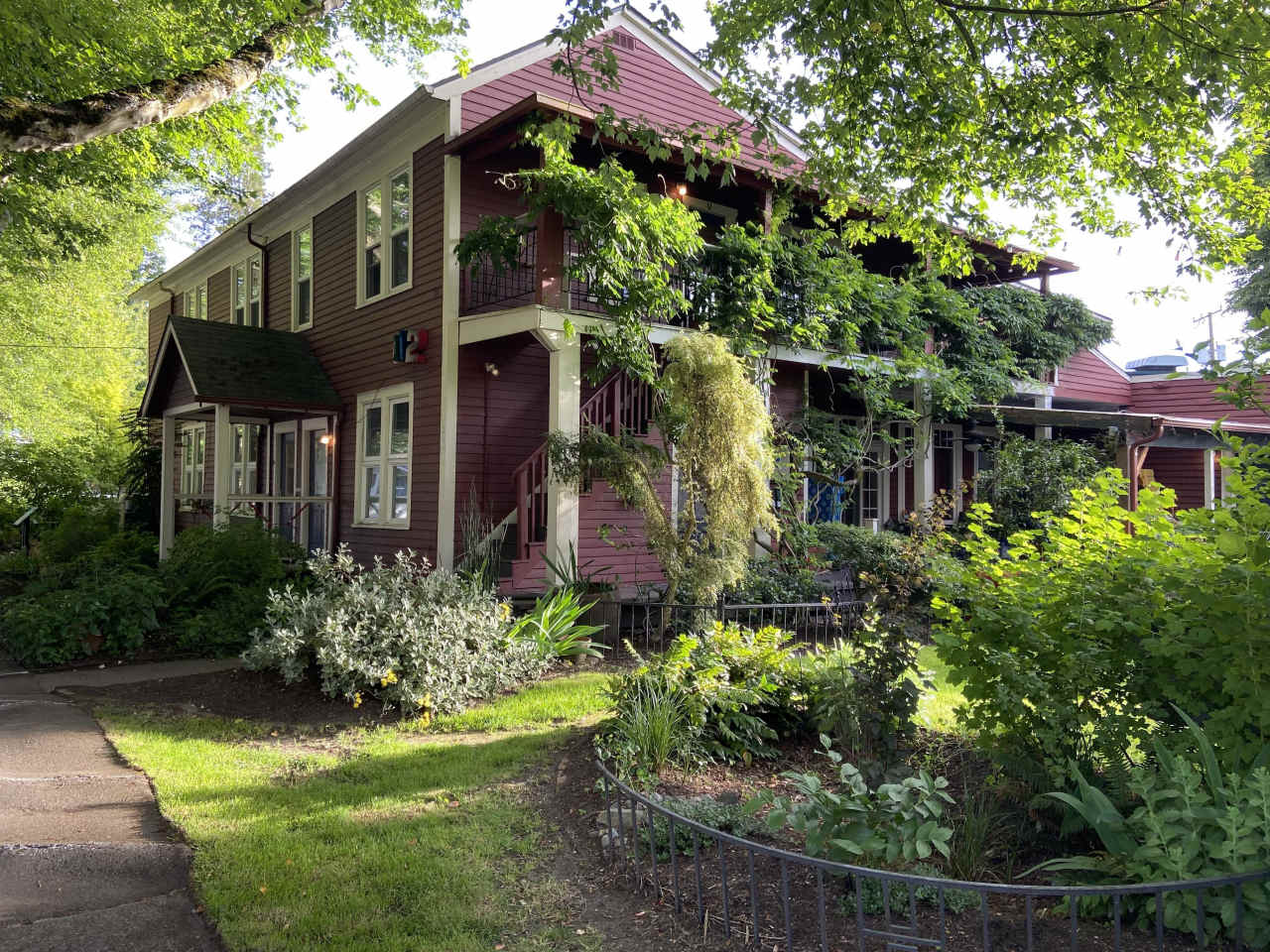 8112 Dallas Avenue South