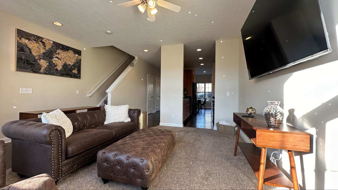 Amazing Location - Downtown Modern Living: 4 Bed 4 Bath!