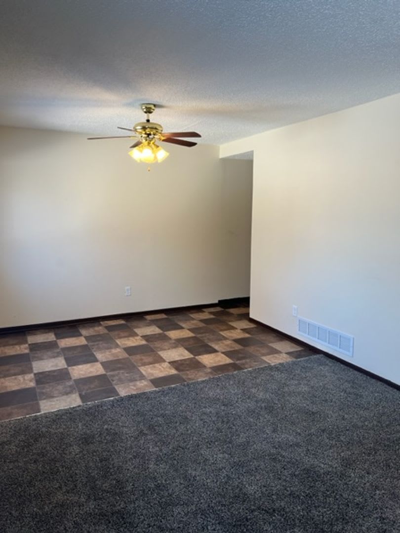 Huge 3 BDRM Southside Duplex