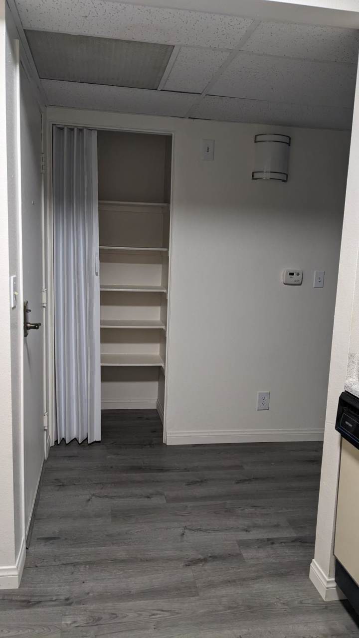 Whispering Oaks Senior