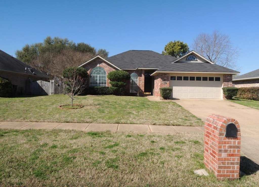 Close to Barksdale Air Force Base