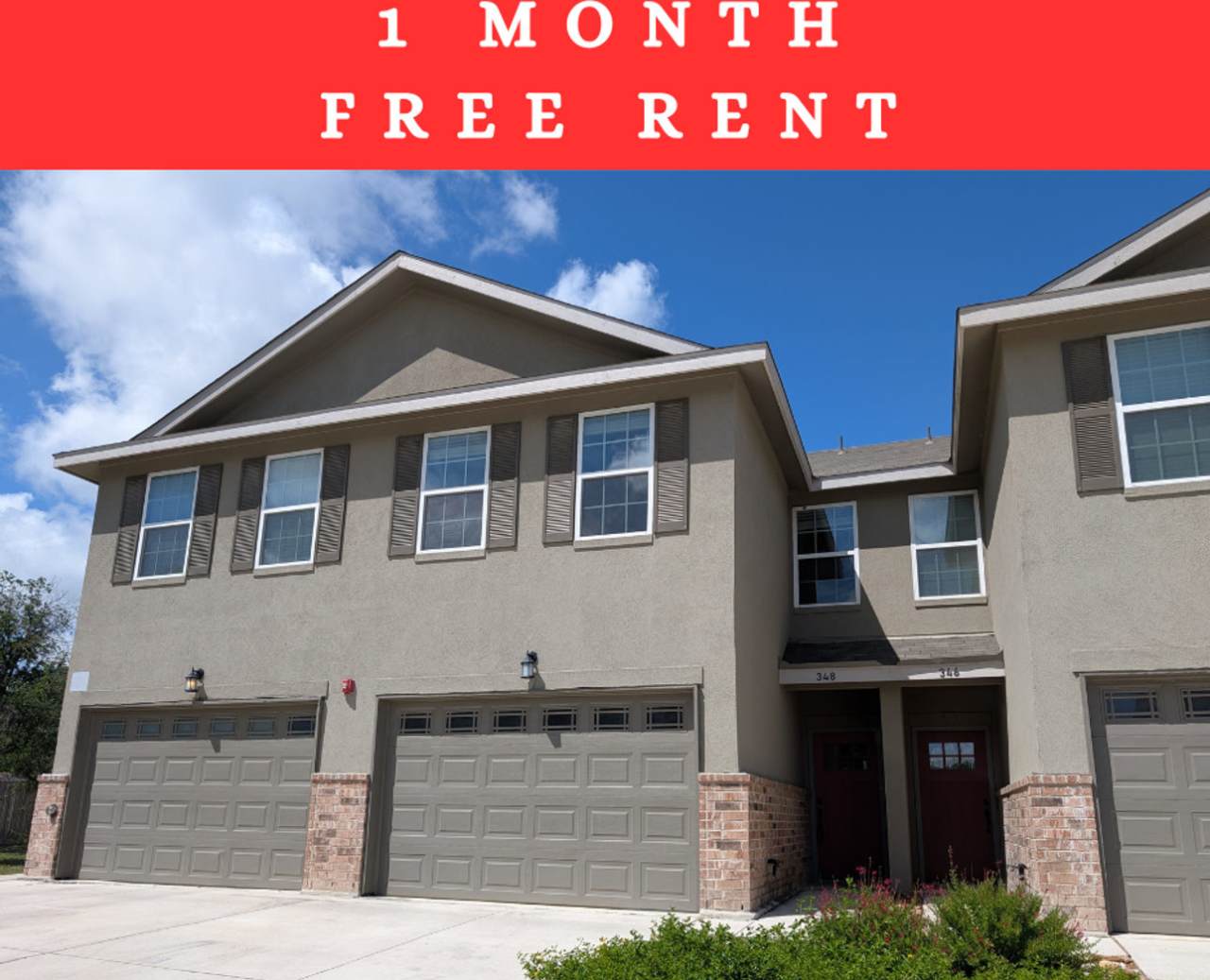 1 MONTH FREE RENT / Easy Access to IH 35 for Commuters /Oversized Garage /Fridge, Washer  Dryer Included / NBISD
