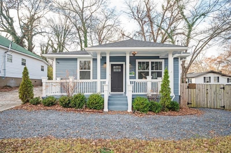 139 Laurel Avenue SW