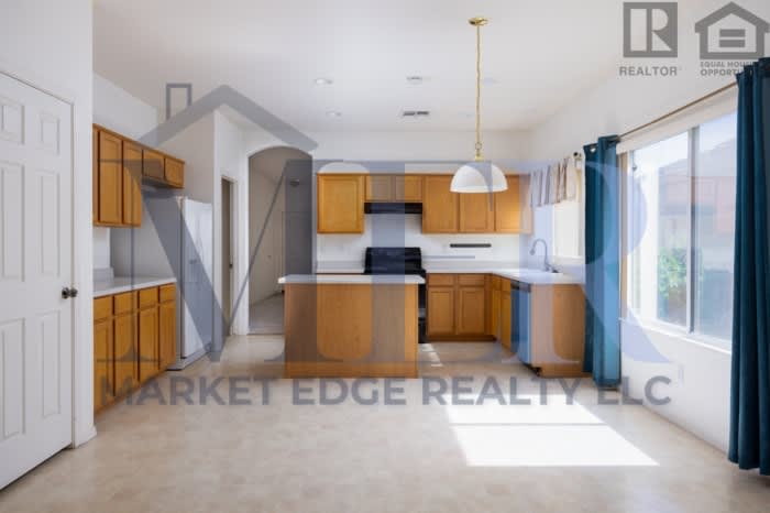 138 North 116th Lane