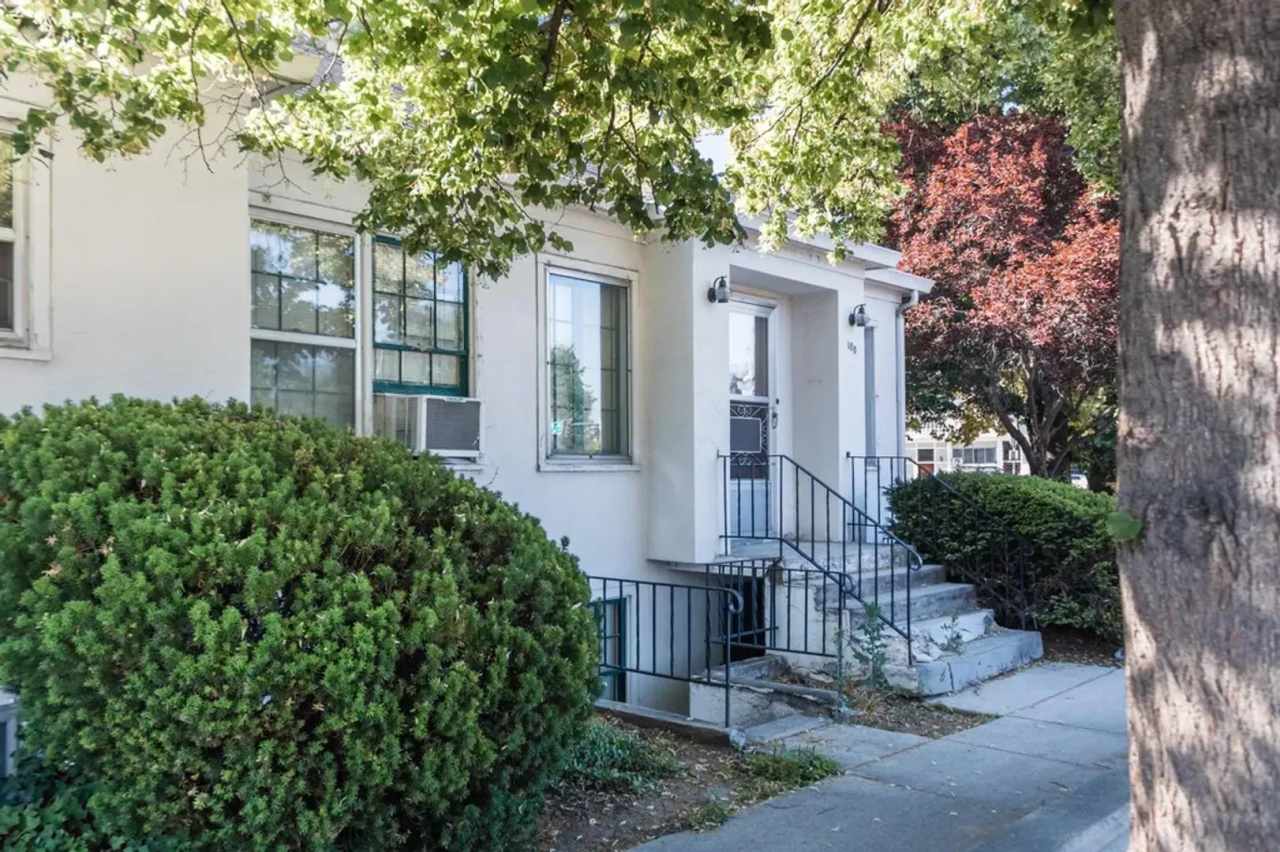 Charming 1 Bedroom Apartment in the Heart of Boise's East End! | $250 OFF FIRST MONTH'S RENT!!