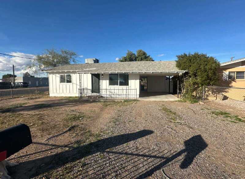 390 West Lindbergh Avenue