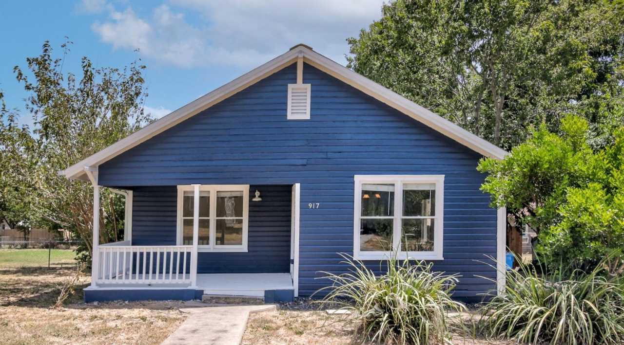 Timeless 2 Bedroom, 2 Bath Home in Downtown Taylor