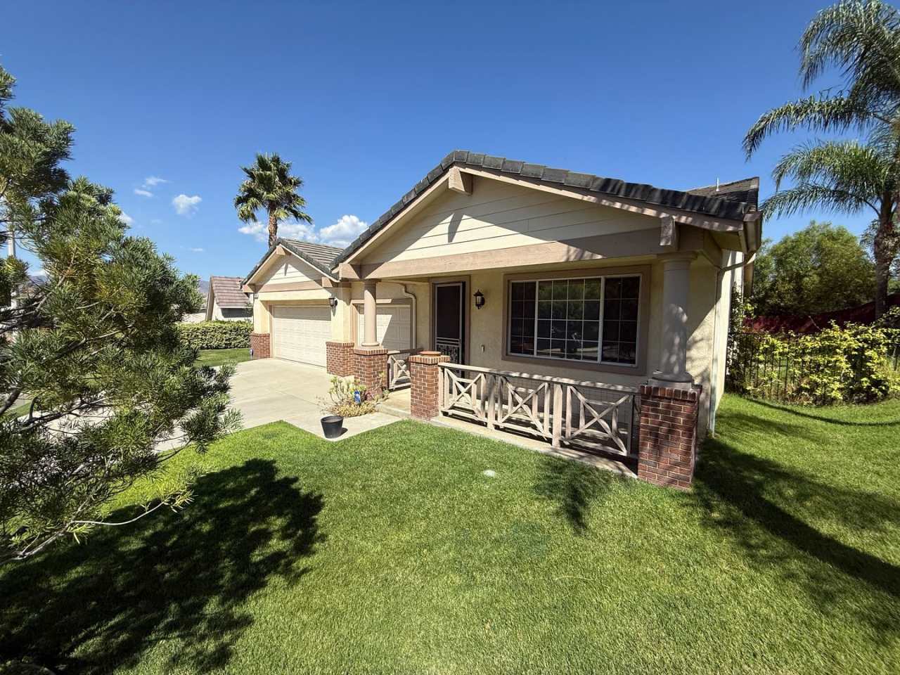 3-Bedroom Single-Story Home with Smart Features  Remodeled Kitchen in Castaic!