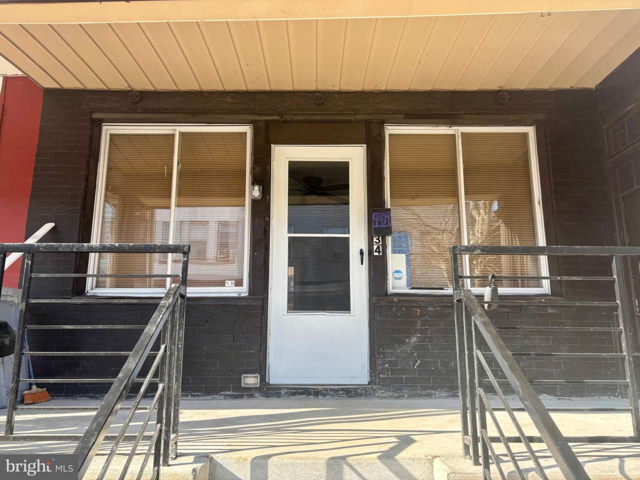 4434 N MARSHALL Street