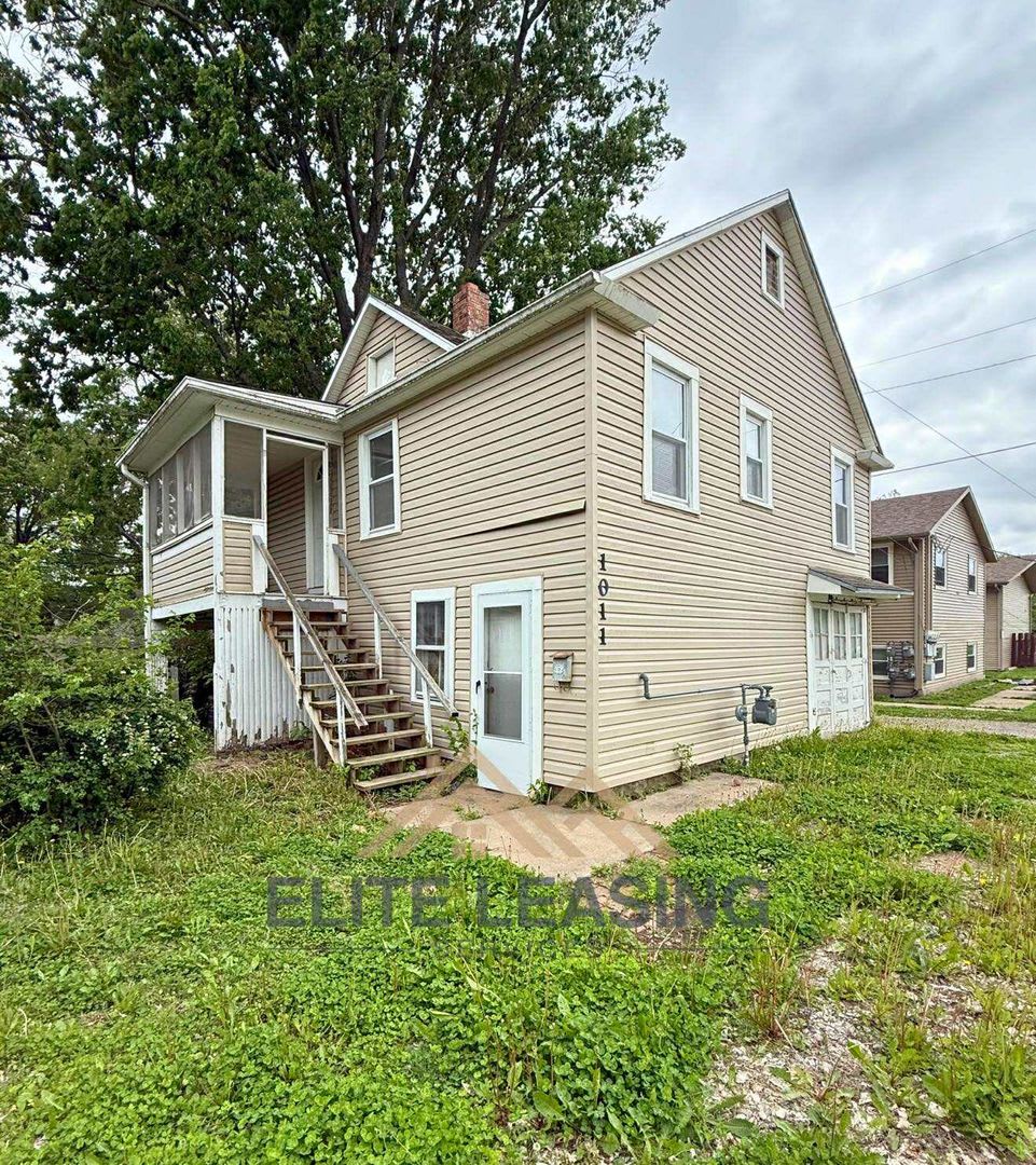 1011 SW Douthitt – 1 Bedroom, 1 Bath Apartment