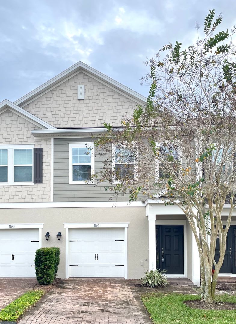 3 Bedroom 2.5 Bath Town Home In Gated Mitchell Creek Community in Oviedo!