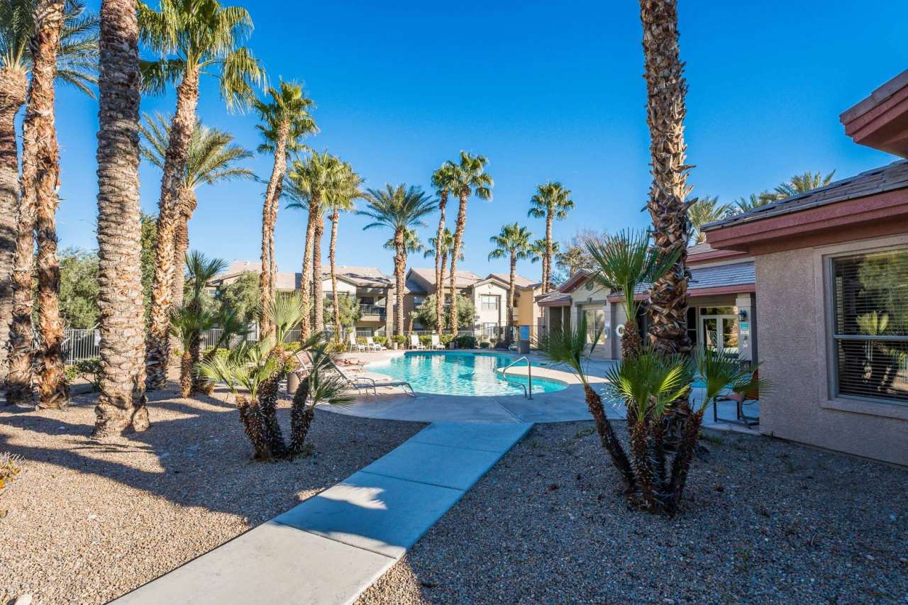 Beautiful Condo with Spacious Layout!