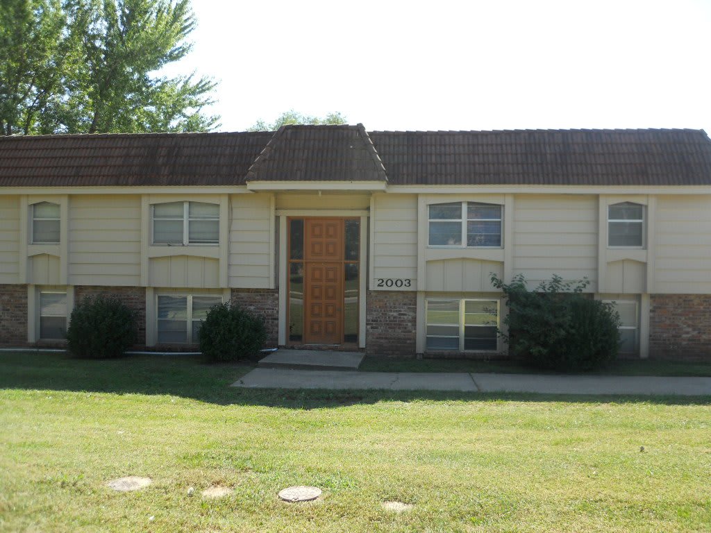 2003 West 27th Street