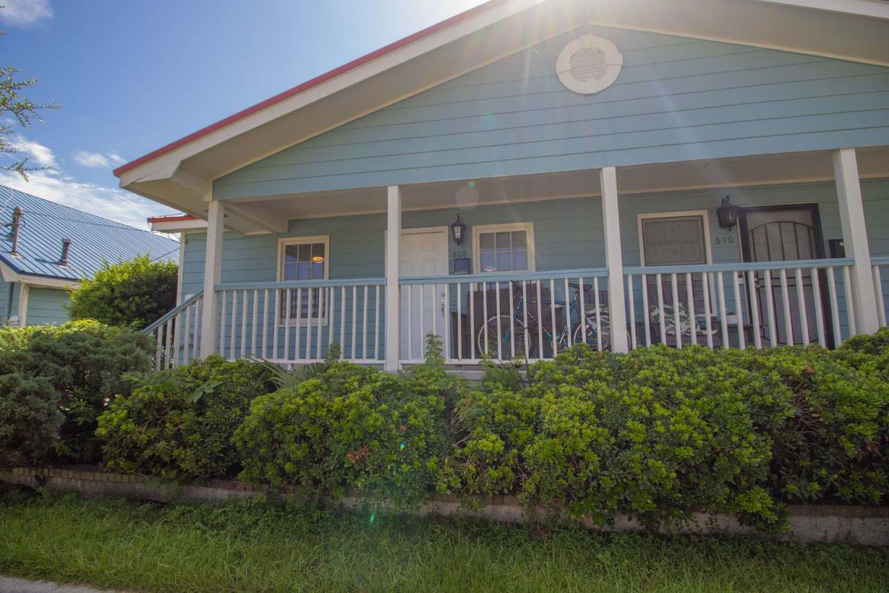 Haywood Ward Close to Downtown