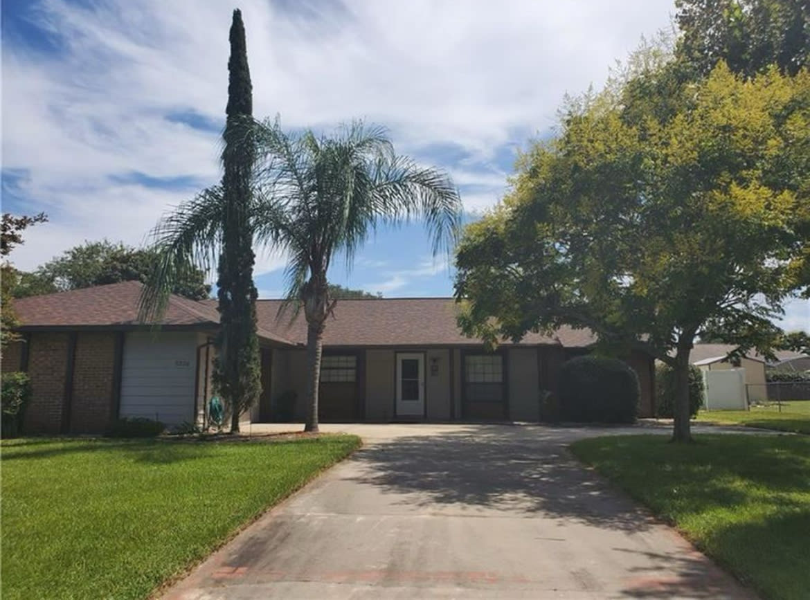 5220 Royal Oak Drive