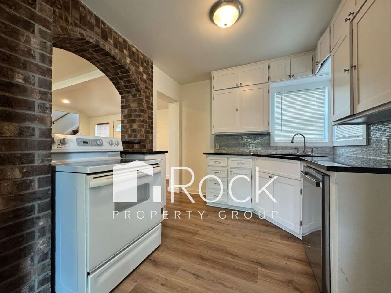 Remodeled Historic Home Near the Capitol, Uptown, Midtown and Paseo districts