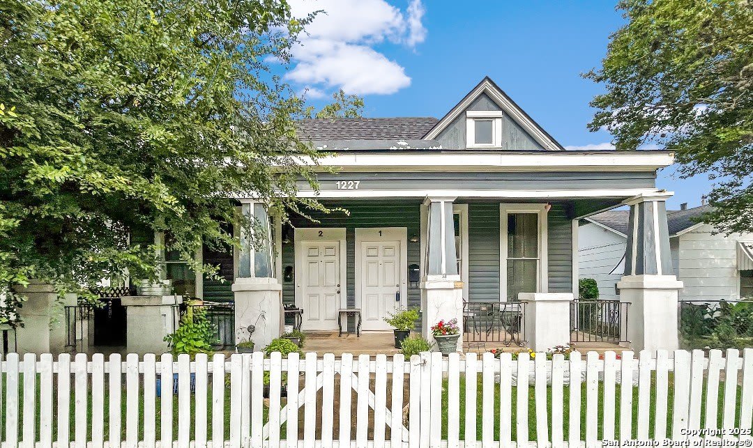 1227 Willow Street unit: 1