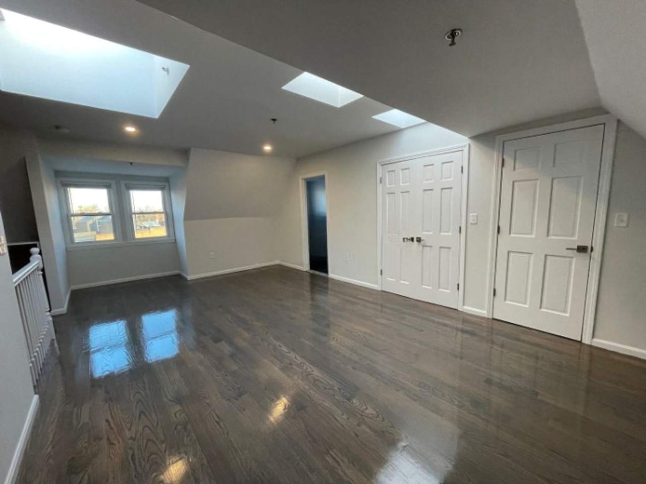 Modern Coolidge Corner BROOKLINE 3bd 2ba