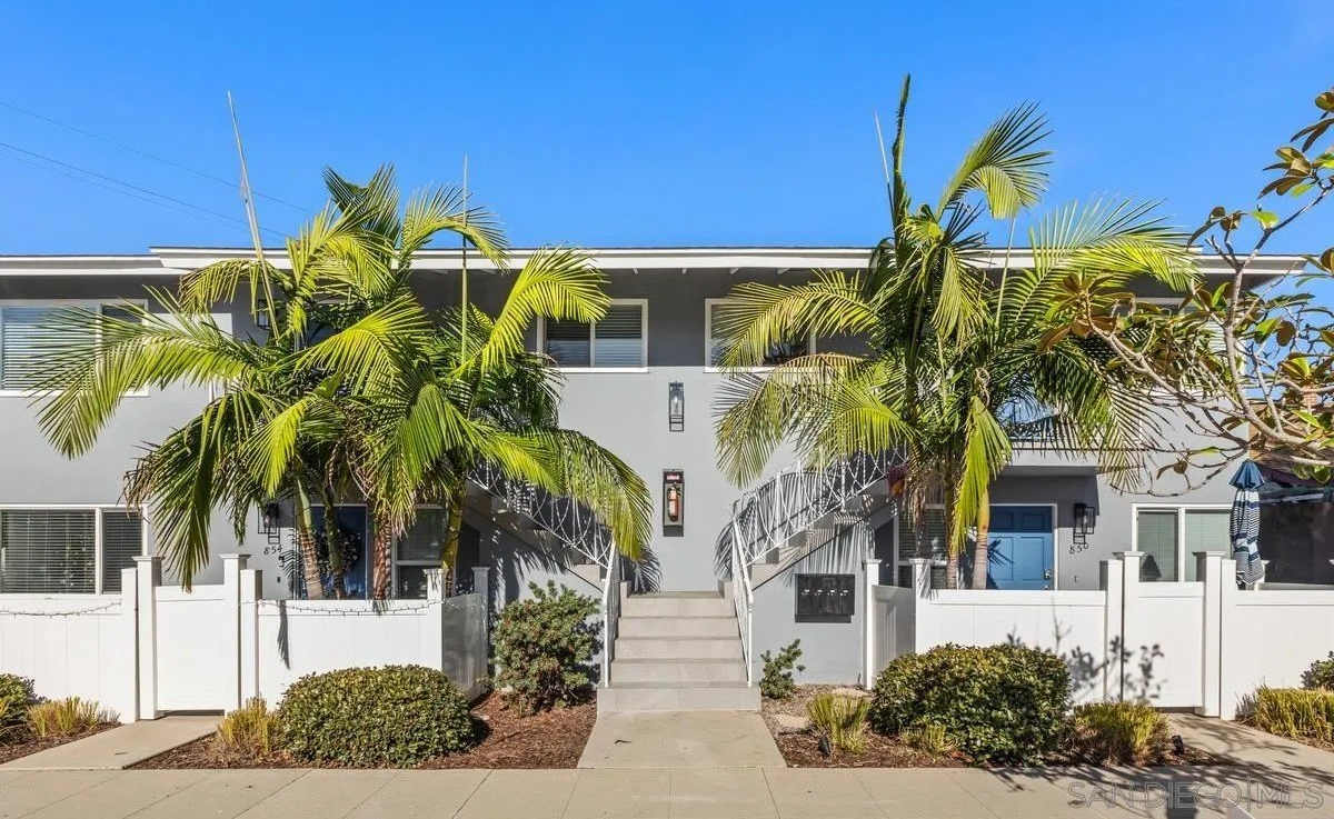 852 Olive Avenue