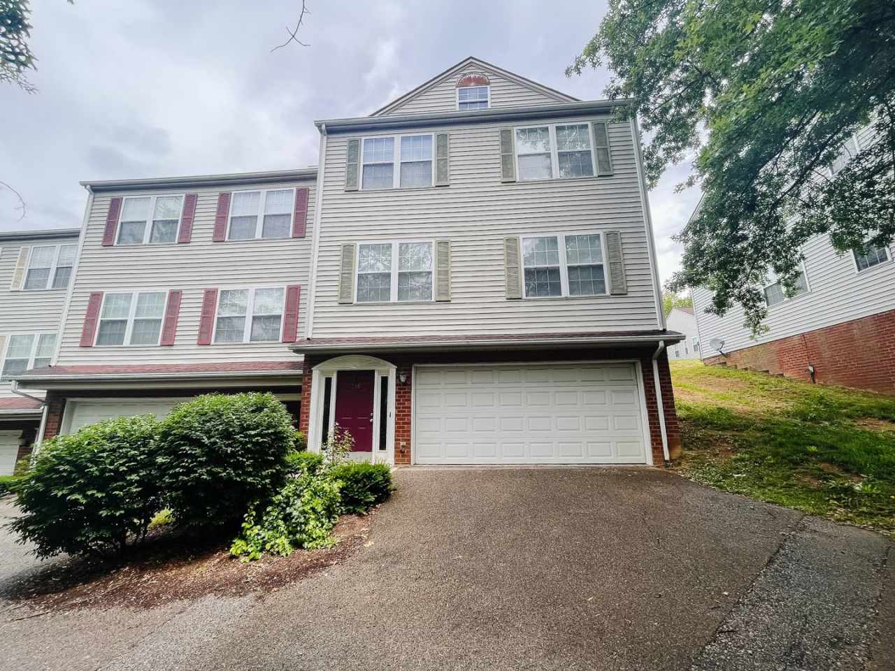 3 Bedroom 2.5 Bath Townhouse