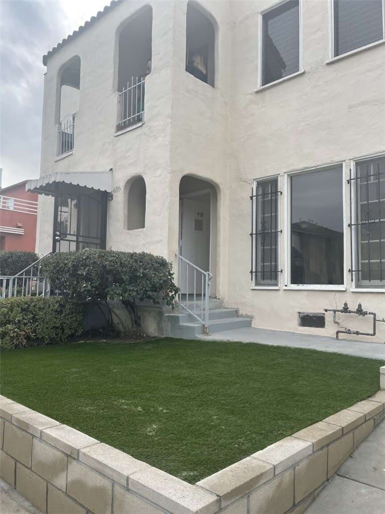 417 N Gardner Street