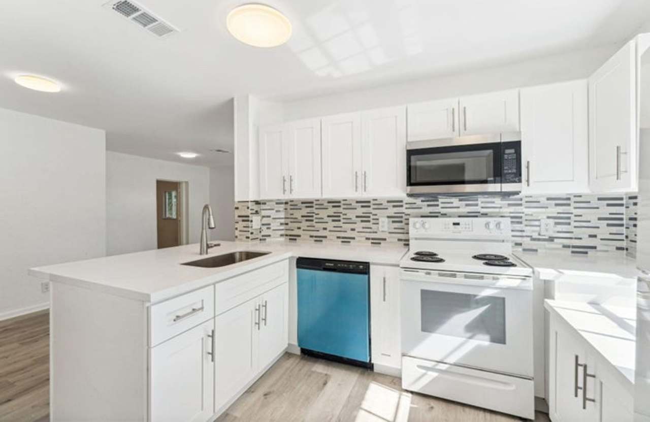 377 NW 2nd Way, Deerfield Beach, FL 33441