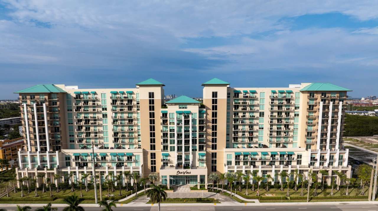 Sea View at Dania