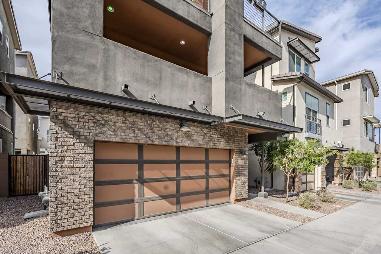 7050 West Carter Drive