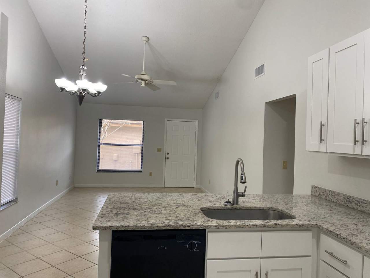 Winter Garden 2 Bedroom 2 Bath home