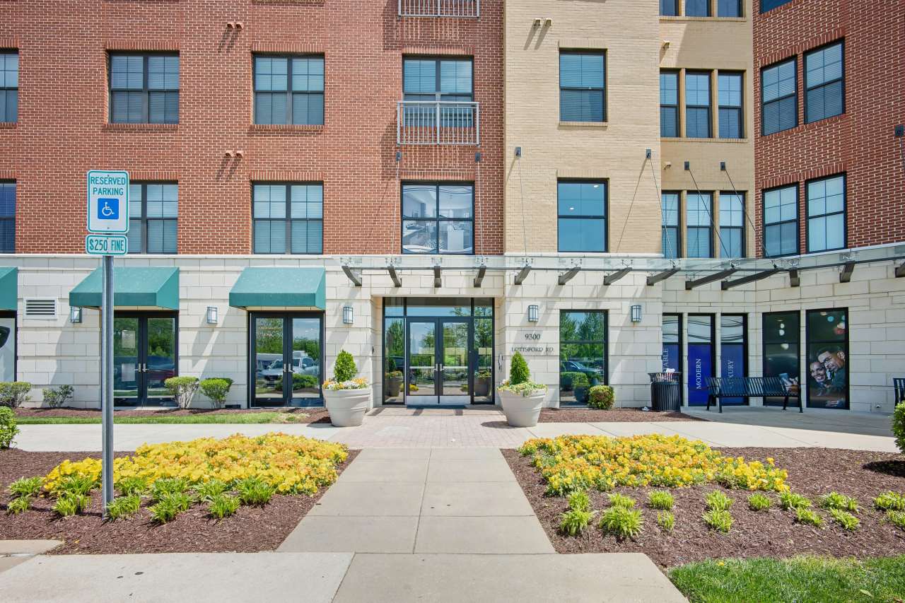 Tapestry Largo Station