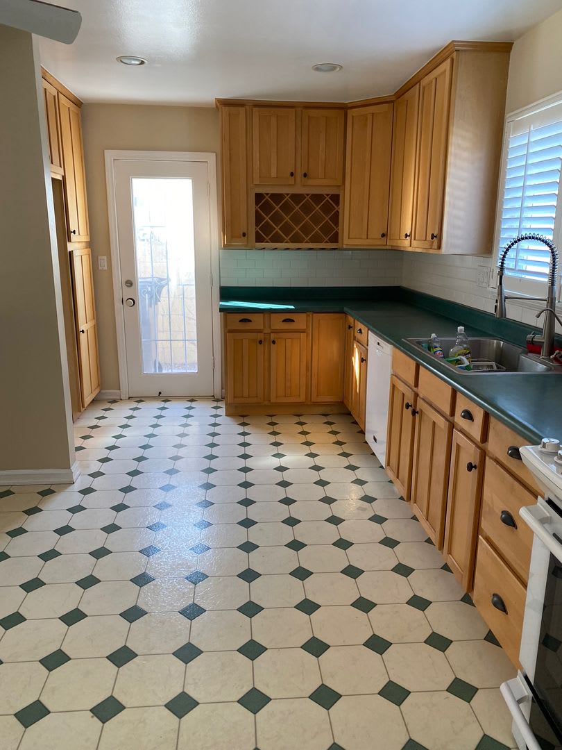 Beautiful 4 Bedroom Home for Rent in Huntington Beach