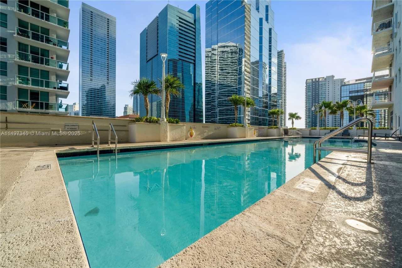 1200 Brickell Bay Dr