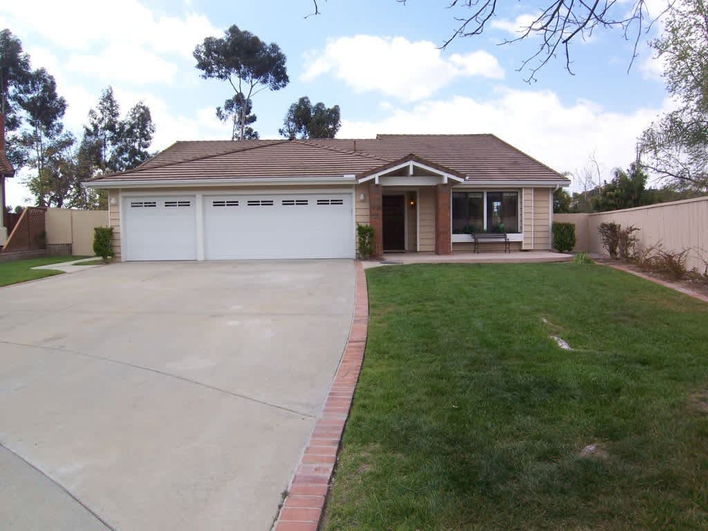 Charming 3Br/2Ba Single Story House W/3 Car Garage in Poway