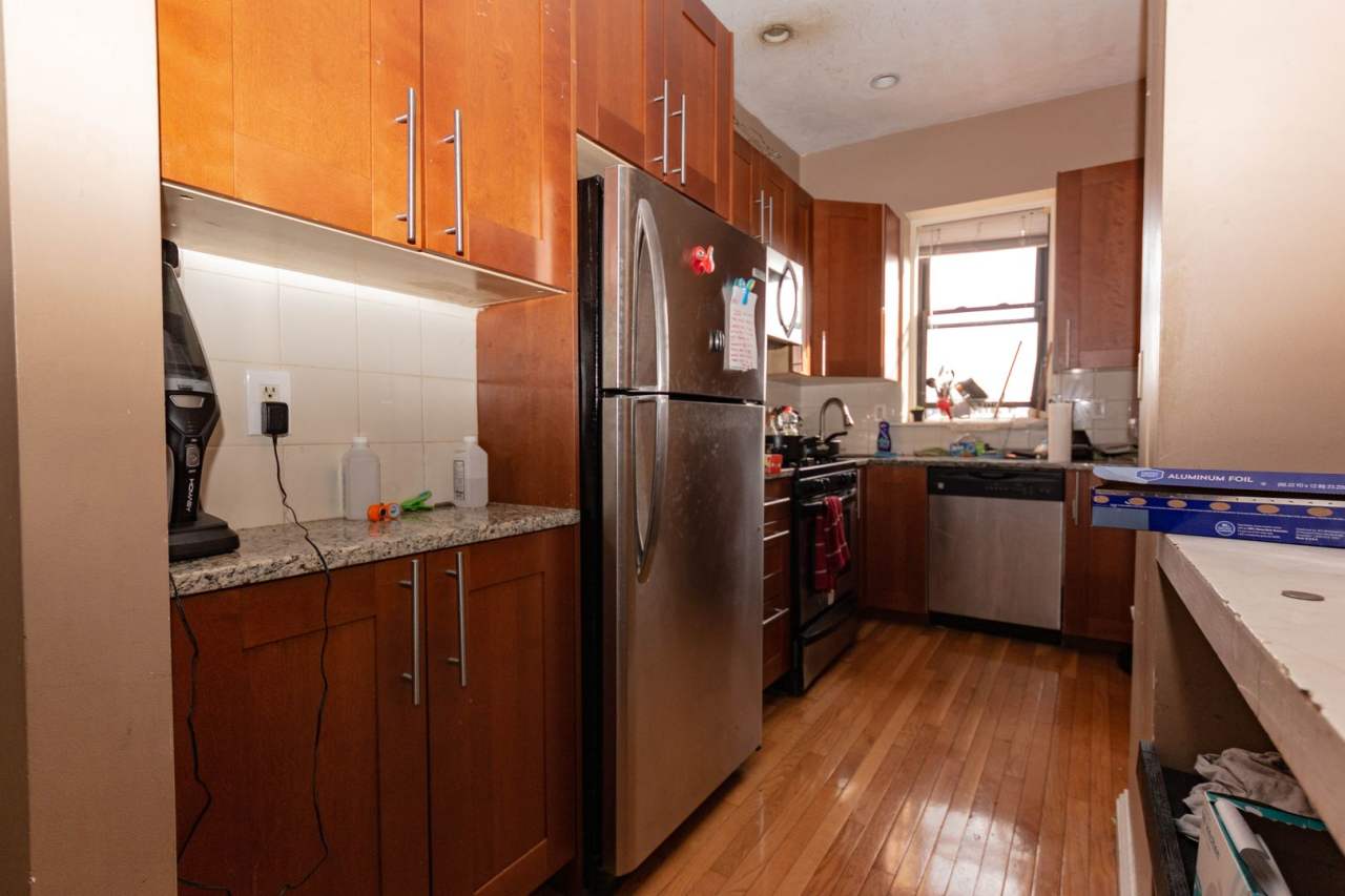 Allston 4bedroom / 1.5bath available September 1st $4700