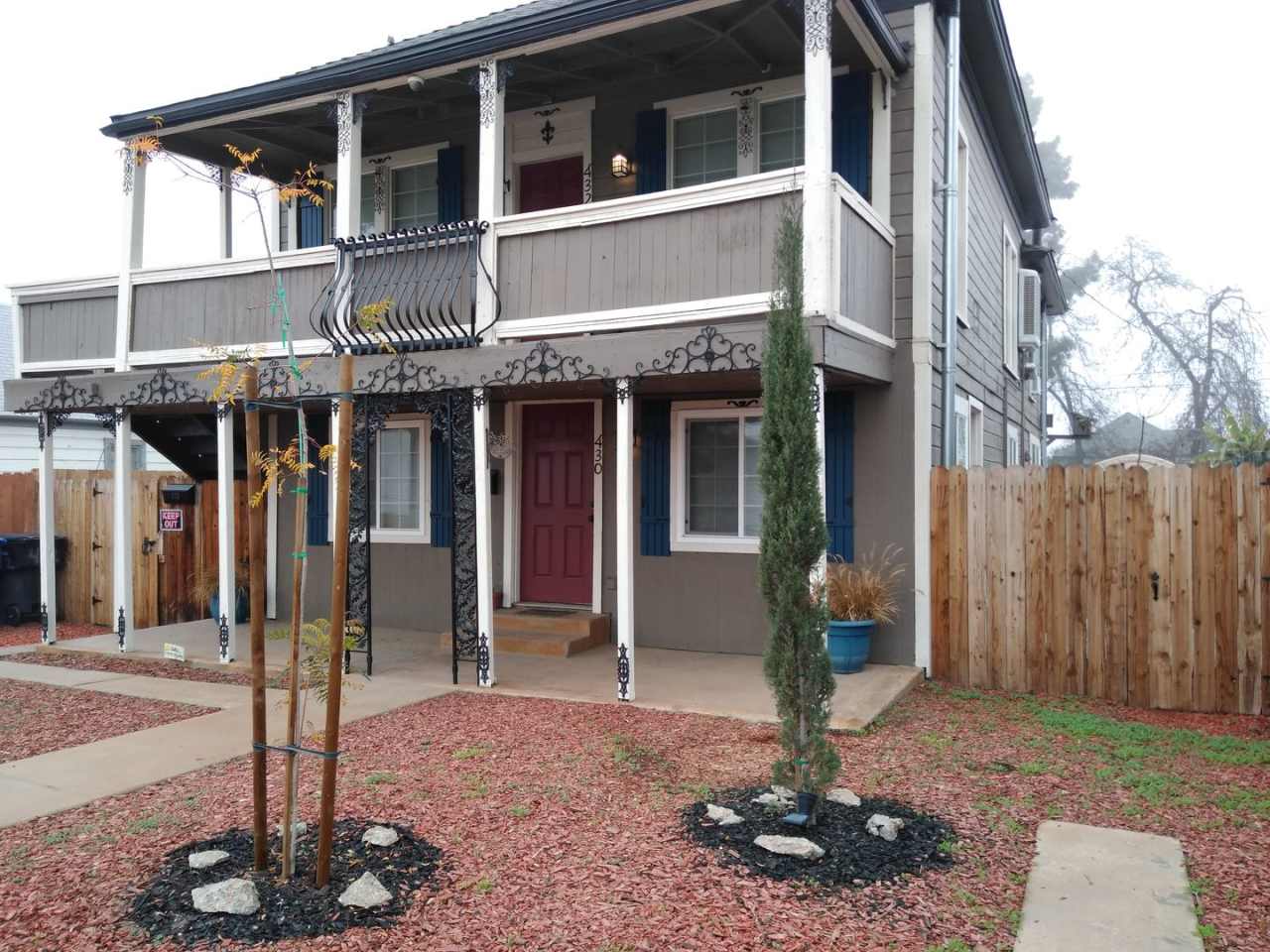 3 BR 2 BA down stairs apartment available now