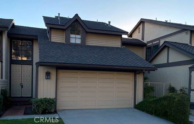 2306 Applewood Circle