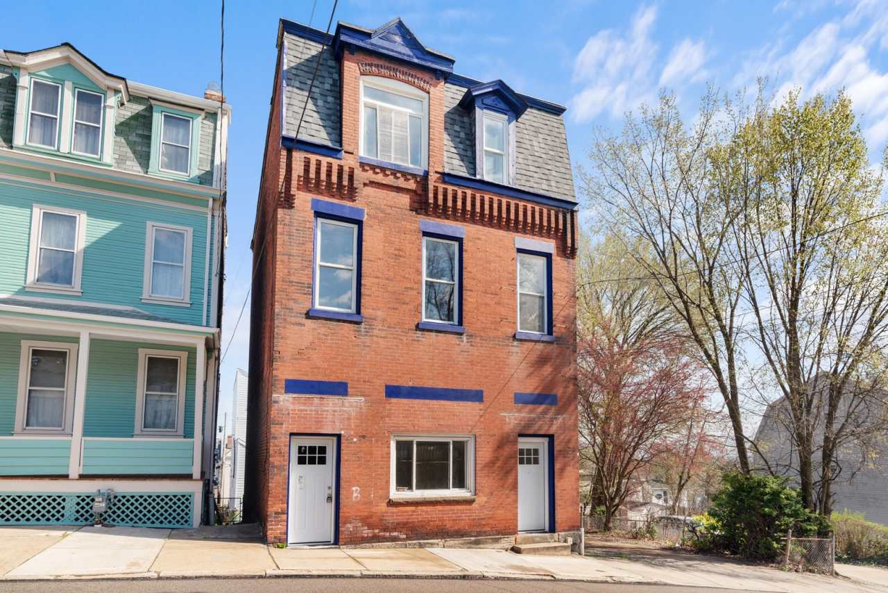 Newly Renovated 4 Bed, 2 Bed Home - Off-Street Parking, 3rd Floor Primary Suite - Available Now!
