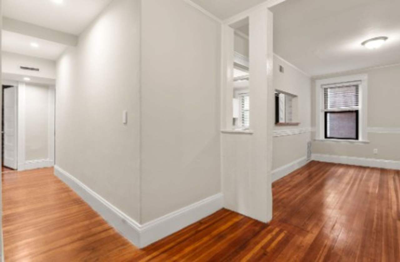 1Br/1Bth, Great location, near park, restaurants