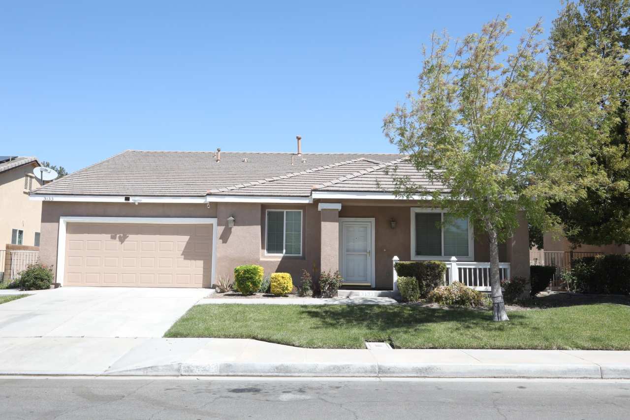 3133 W Lingard Street