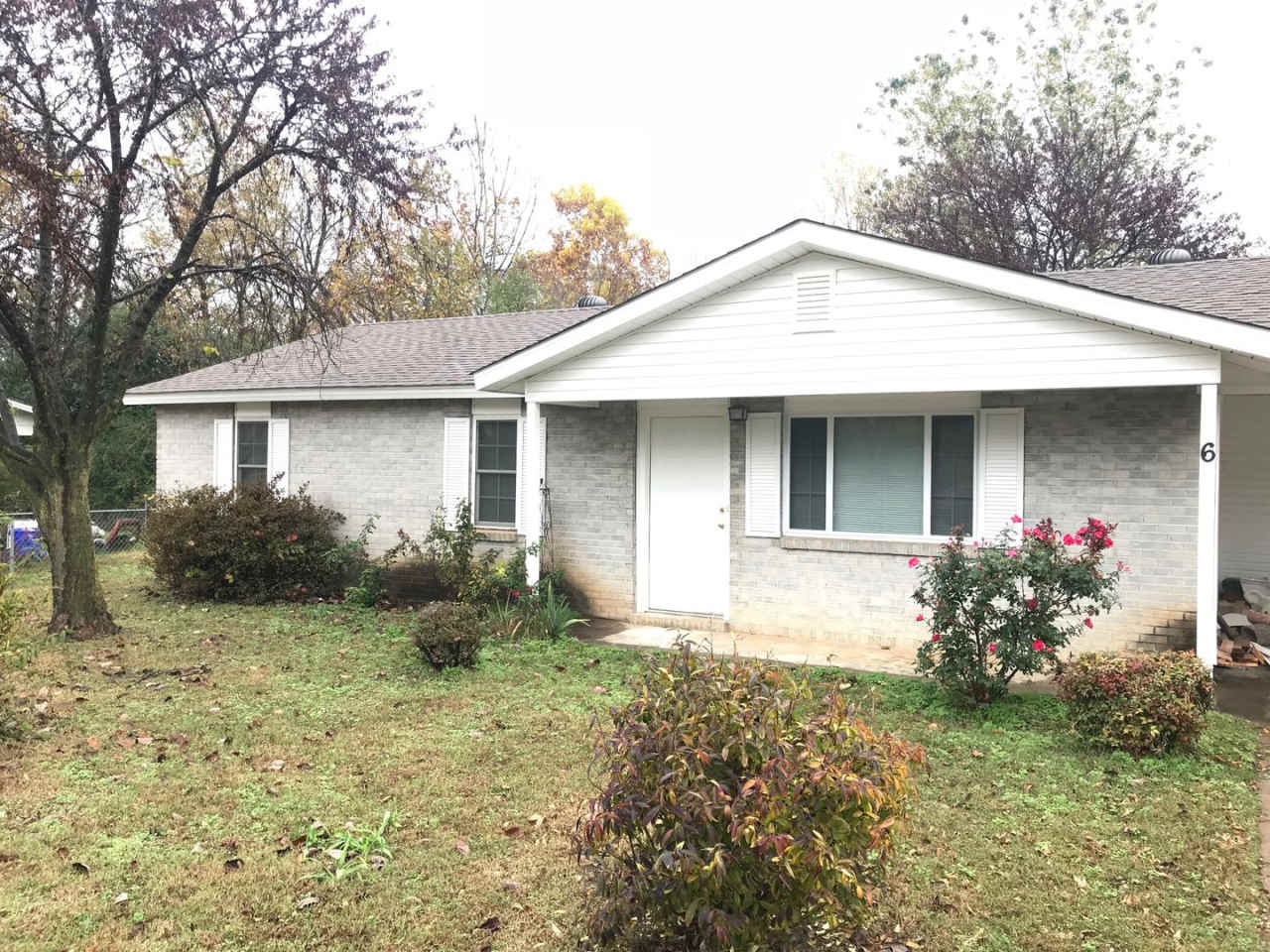 Cozy 3 bed 1.5 bath home for rent in Van Buren.