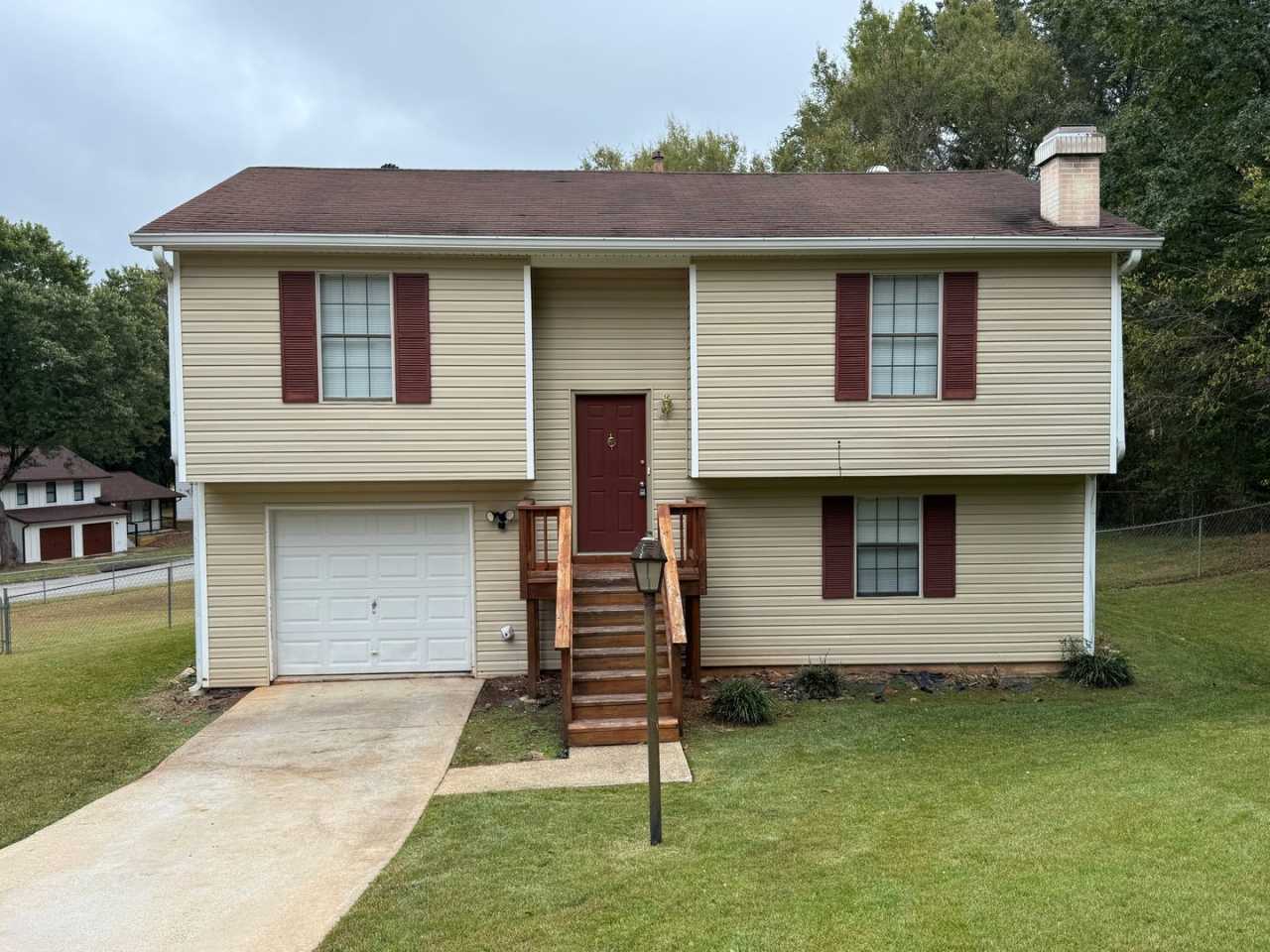 Stone Mountain 4 bed 2 bath Home with Fenced Backyard.