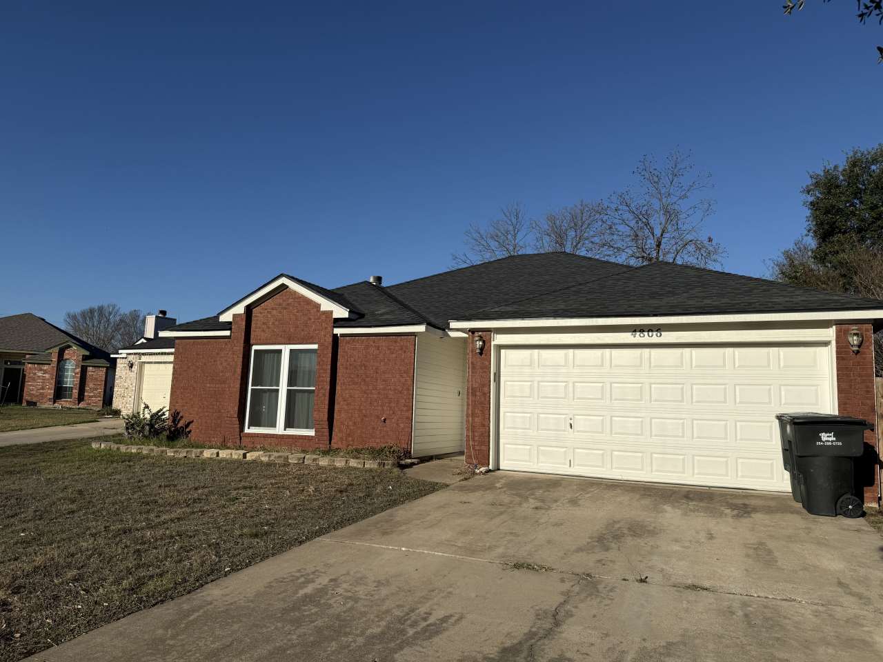 4806 Silver Leaf Court