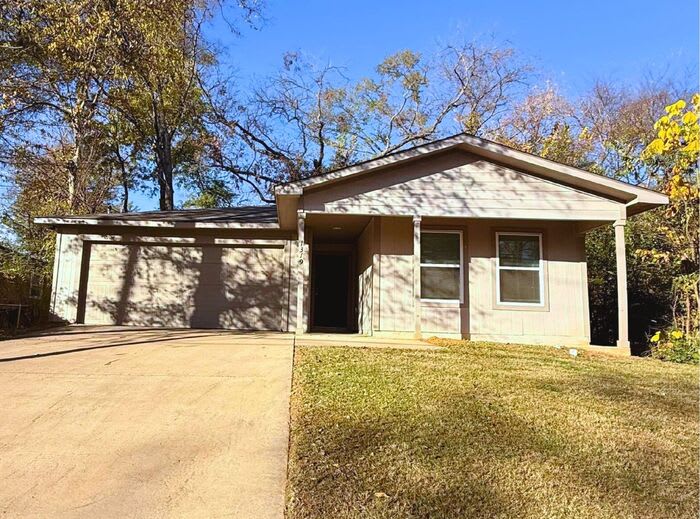 1319 West Claude Street