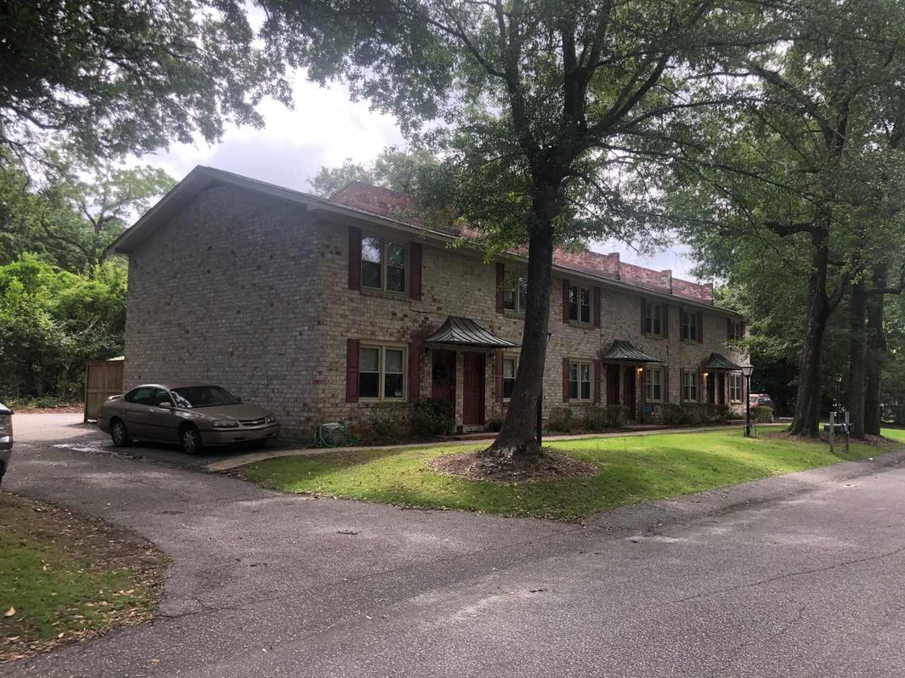 107 W Richland Street