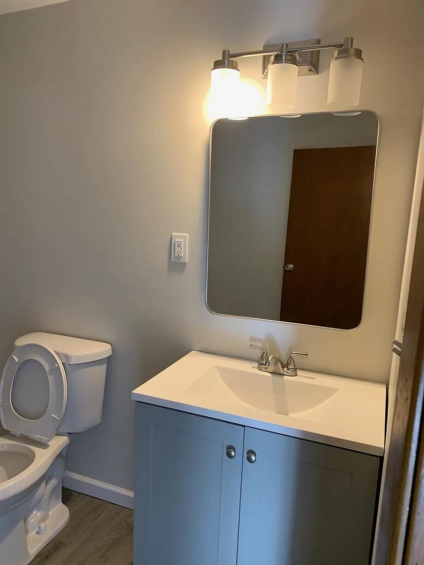 389 Richmond Ave # 1