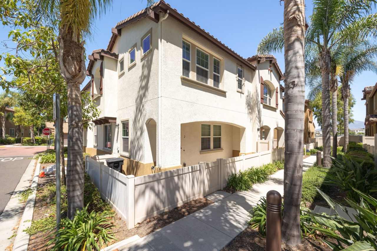 2-Story Townhouse in Avalon Otay Ranch!