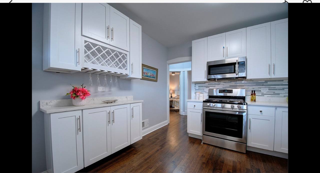 5748 North Spaulding Avenue